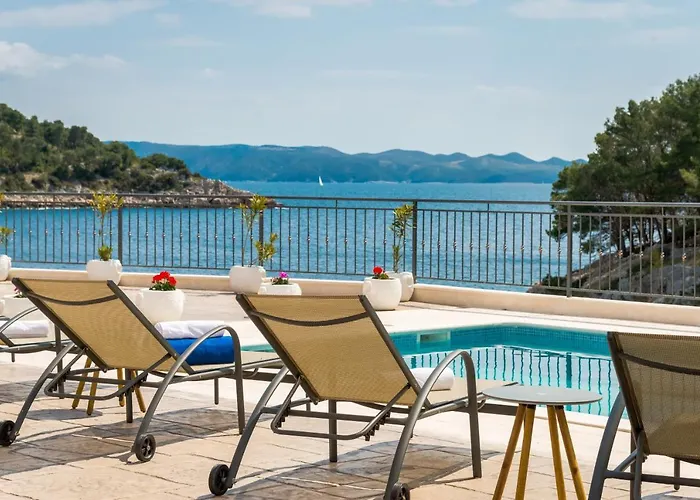 Iva Osibova Holiday home Milna (Brac)